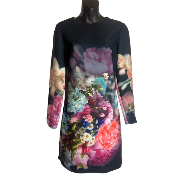 Ted Baker London Dresses & Skirts - Like New Ted Baker Vyra Floral Tunic Dress